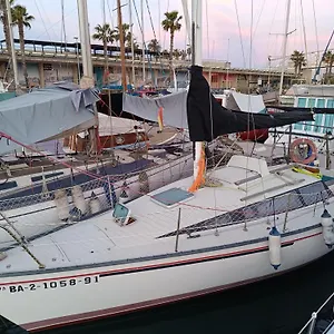  Botel Experience On A Sailboat To Sleep Spain